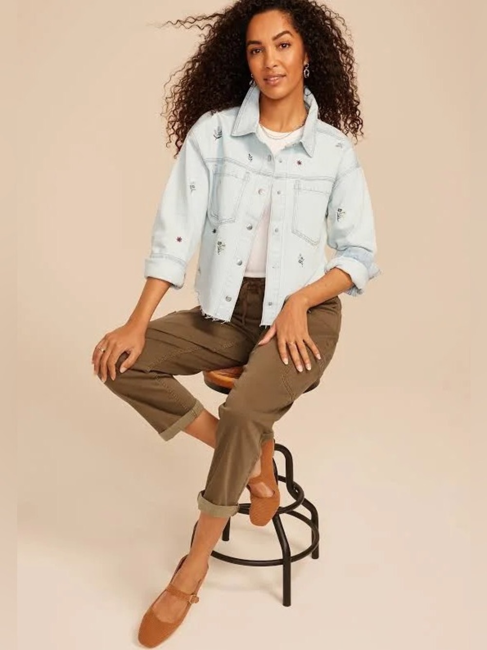 Maurices XL floral embroidered cropped denim jacket NWT